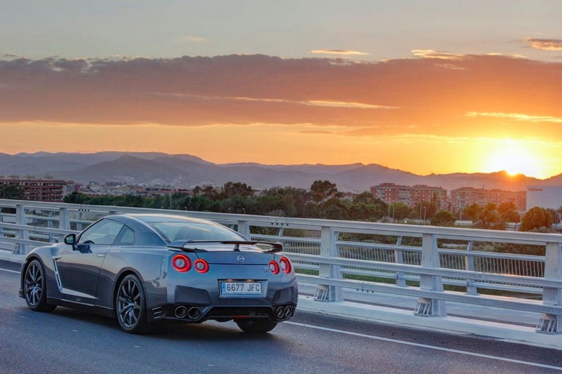 Nissan GTR - foto: www.luxurynewsmagazine.com